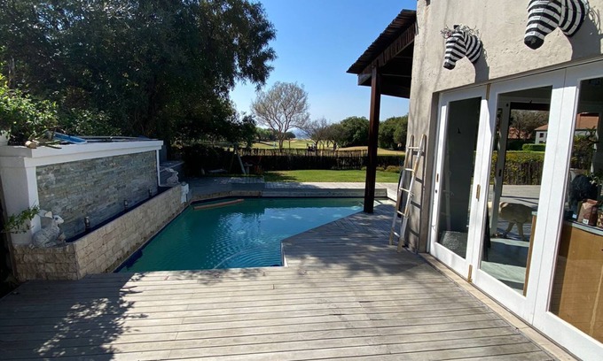 Hartbeespoort House | Lovely family home in Pecanwood Golf Estate