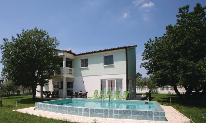 Kaldanija House | Lovely home in Buje with WiFi