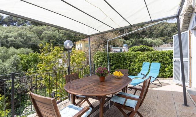 San Bartolomeo al Mare Apartment | Lovely apartment for 4 guests with pool, WIFI, TV, terrace and panoramic view