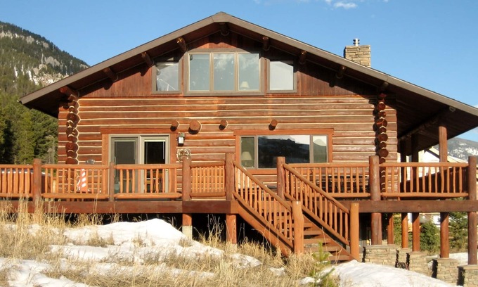 Big Sky Meadow Village Cabin | Lovely Log cabin in the heart of Big Sky