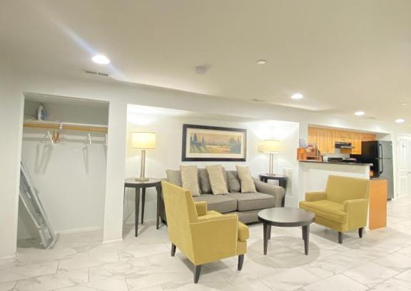 Columbia Heights Apartment | Lovely Remodeled 2bdrm Basement Home