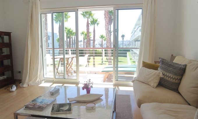 Telheiro Apartment | Lovely spacious one bed apartment with air con & WiFi