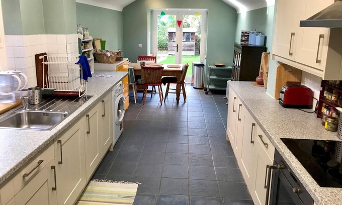 South Hinksey House | Lovely Terraced 2-Bed House (near Hinksey Park)