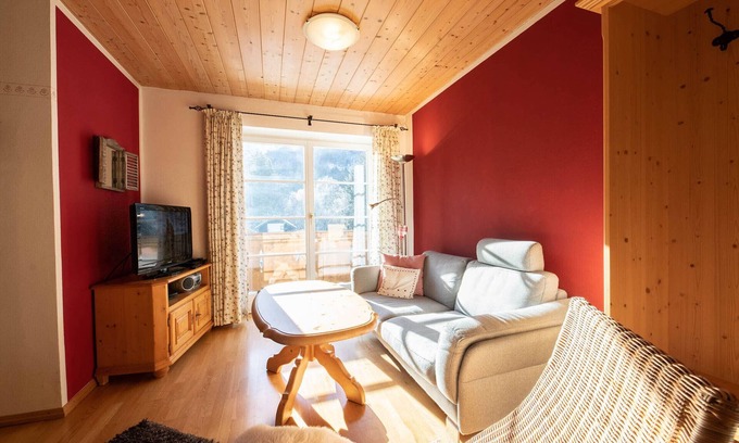 Obergrainau Apartment | Lovingly furnished holiday apartment "Zirbe" in the Zugspitz village Grainau