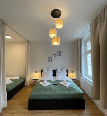 Bahnhofsviertel Apartment | LUCKY STAYS LS07 - Vollausstattung - Zentrum - Aufzug - große Küche - 2 Zimmer - Smart-TV