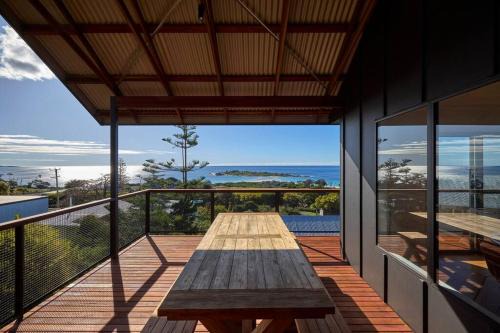Bicheno House | Lucy - Incredible