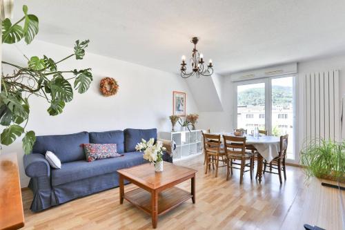 Guebwiller Apartment | Lumineux, Terrasse Ensoleille, Vue Panoramique