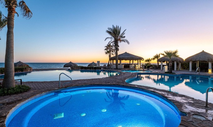 Puerto Penasco Condo | Luna Blanca 1203 by Kivoya