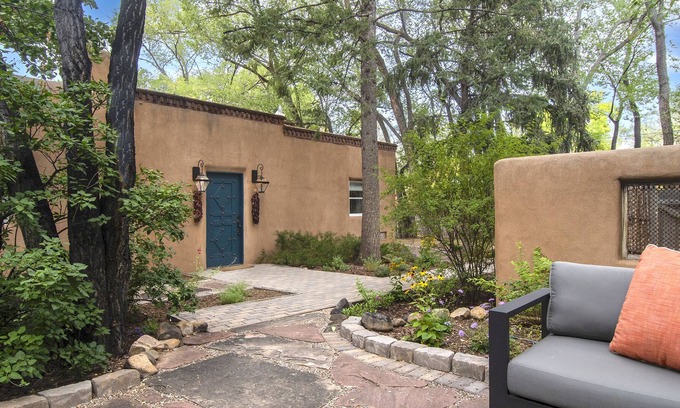 Southside House | Lush Gardens and Supreme Privacy Behind the Gate.