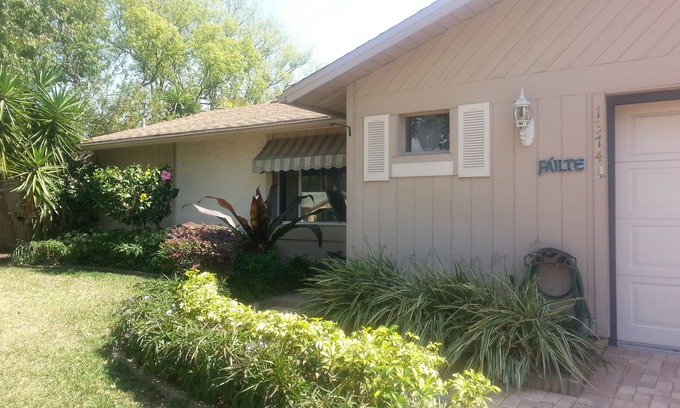 Wexford Leas House | Lushly Landscaped Pool home Offers Tranquil Setting Yet Close to Beach