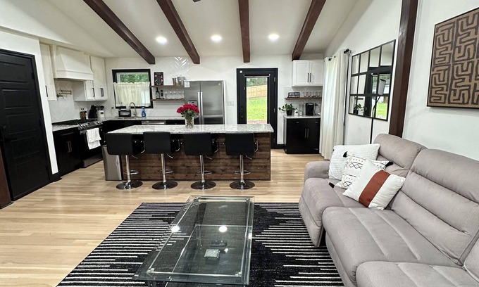 Atlanta House | Lux ATL Stay - Near Airport, Beltline & Downtown