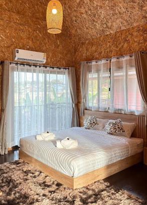 K. Phu Pieng Bed & Breakfast | Luxe Nan Terrace View King Room