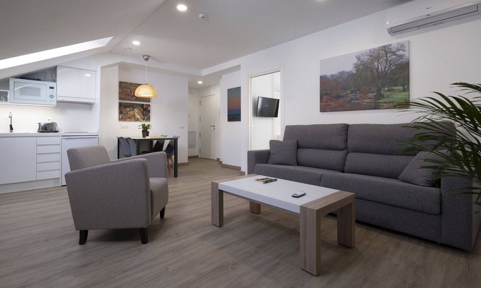 Centro Apartment | Luxor Torre del Clavero Apartments - 1 Bedroom