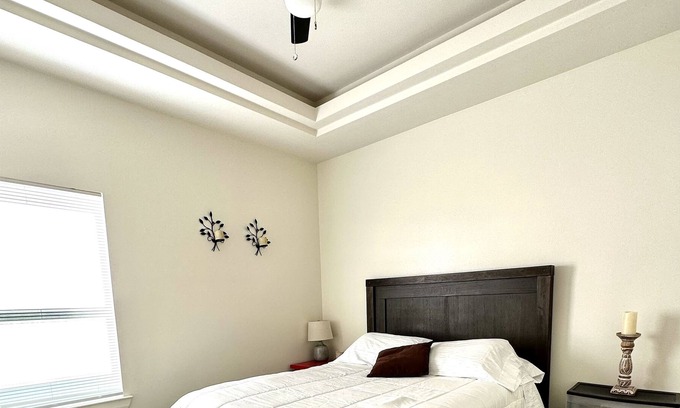 Pharr Apartment | Luxorous, stylish condo near Medical/south Mcallen