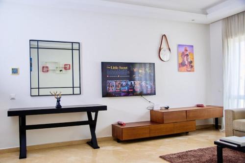 Racine Apartment | Luxueux studio spacieux à racine Casablanca à une minute de twin center