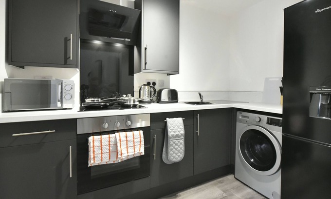 Pontefract Apartment | Luxurious 1 Bedroom Apartment