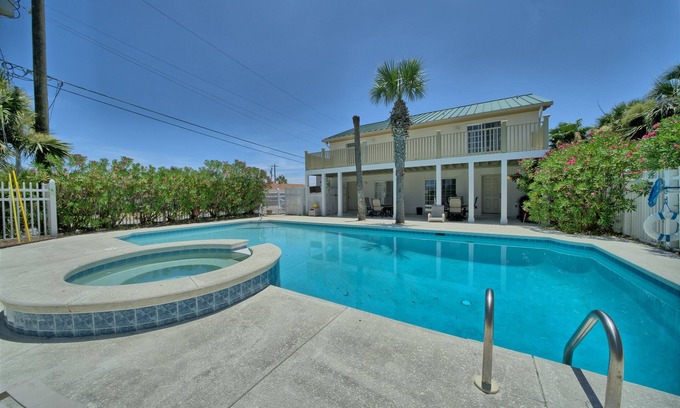 Bel Air House | Luxurious 6 BR Beachfront Villa