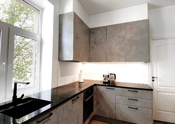 Parnu Apartment | Luxurious 68m2 2BR 3-Room River View Apt in the heart of Pärnu