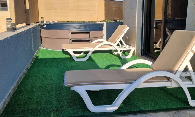 Amman Apartment | Luxurious Amman Apartment with Private Pool and Modern Amenities