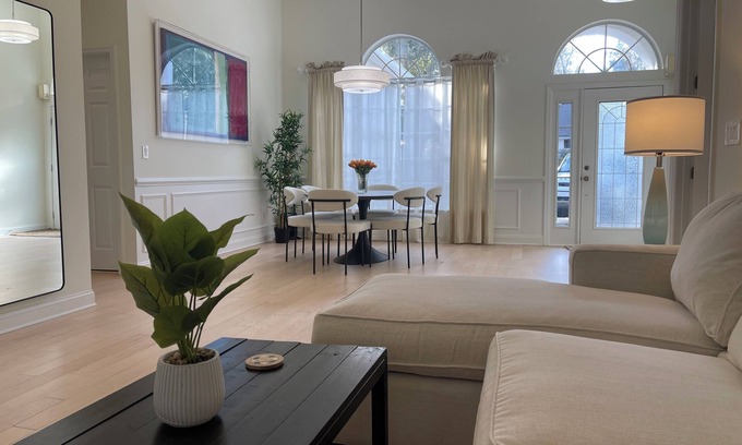 Ponte Vedra Beach House | Luxurious and Spacious Retreat Near TPC Sawgrass, Mayo Clinic and Beaches