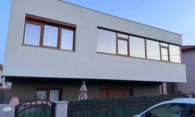 Sarafovo House | Luxurious Beach House with Wi-Fi and Parking