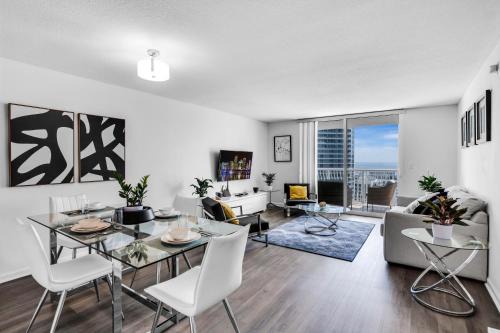 Downtown Miami Apartment | Luxurious Condo in Brickell with Free Parking