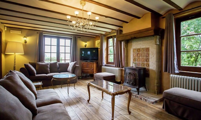 Leisele House | Luxurious Holiday Home with Sauna in Alveringem