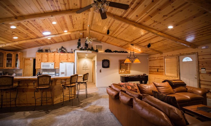 Summit Estates House | Luxurious home and perfect LOCATION!! Walk to Snow Summit.