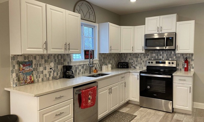 Niagara Falls House | Luxurious Home in the Heart of Niagara Falls