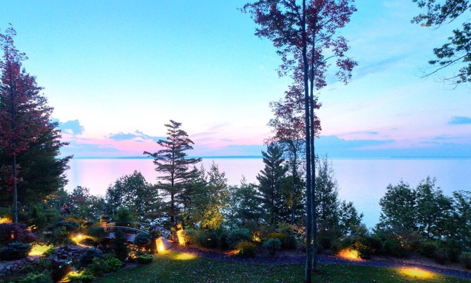 Washburn House | Luxurious Lake Superior Estate with Outdoor Hot Tub