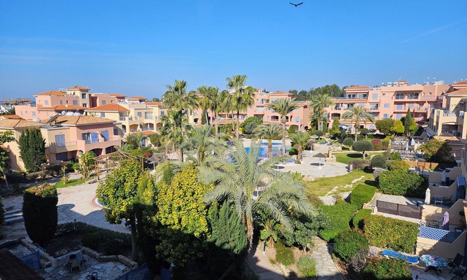 Paphos Apartment | Luxurious Penthouse with Spacious Terrace in Limnaria Gardens, Paphos