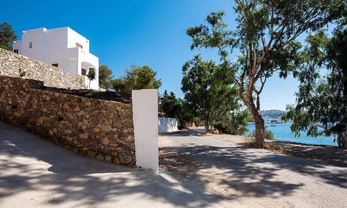 Leros House | Luxurious, secluded villa with amazing views