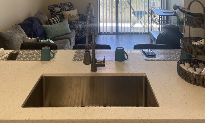 Ahwatukee Foothills Apartment | Luxury 1 bedroom with 3 pools and gym