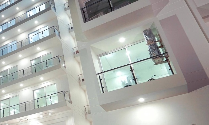 Lahore Apartment | Luxury 1 bhk Apartment With Pool, Gym & Cinema