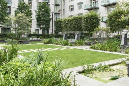Whitechapel Apartment | Luxury 1BR Apartment near Tower Bridge
