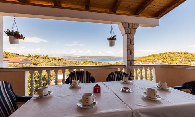 Kukljica Villa | LUXURY 2 BEDROOM APARTMENT - VILLA WITH SPECTACULAR VIEW!