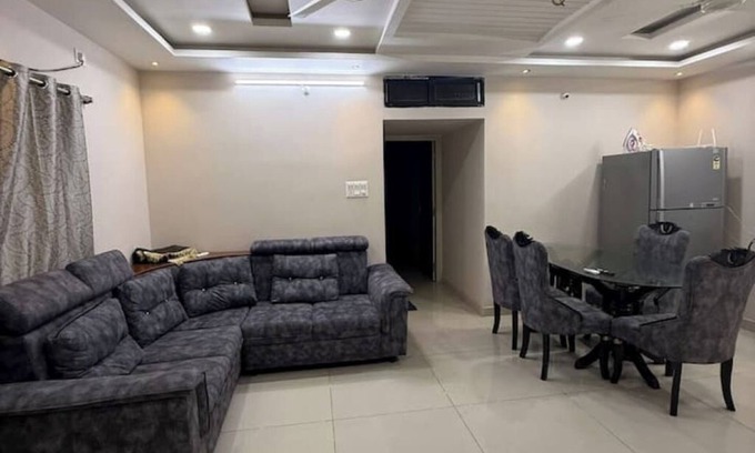 Banjara Hills Apartment | Luxury 2 BHK Apartment in Prime Location – Fully Furnished & Move-In Ready!