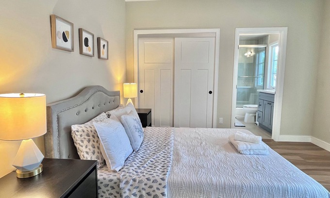 Pasadena House | Luxury 2B/2.5B in the Heart of Pasadena!