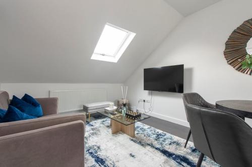 Lewisham Apartment | Luxury 2Bed, 2Bath Duplex 5 Mins to Hither Green Station