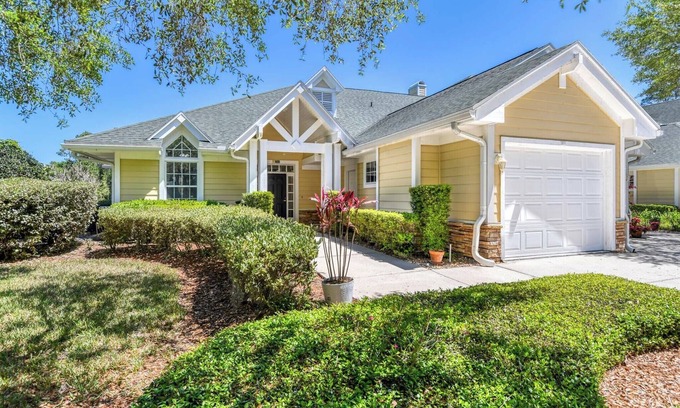 St. Augustine Condo | Luxury-4/4 w/BBQ-pool-hot tub - close to beaches & historic district