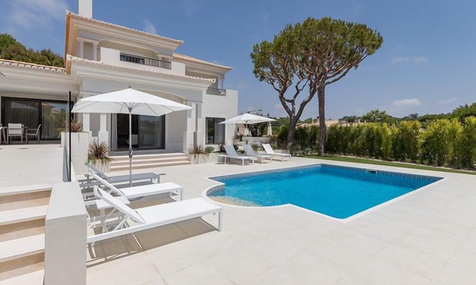 Vale do Garrao Villa | Luxury 4 Bed Villa in Dunas Douradas with Pool F232 - Almancil, Algarve