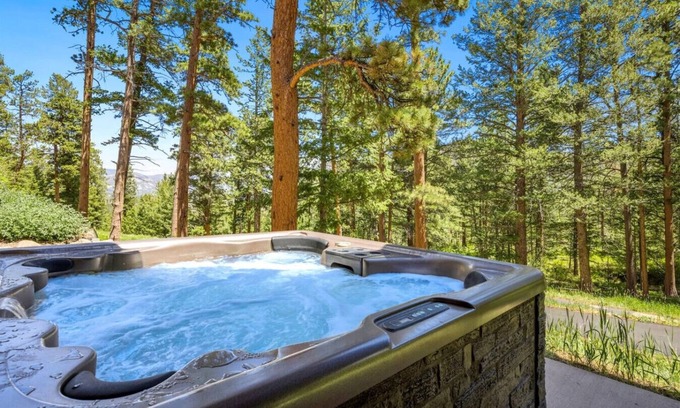 Estes Park House | Luxury and Privacy