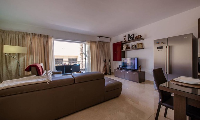 Bugibba Apartment | Luxury Apartment Close to the Sea