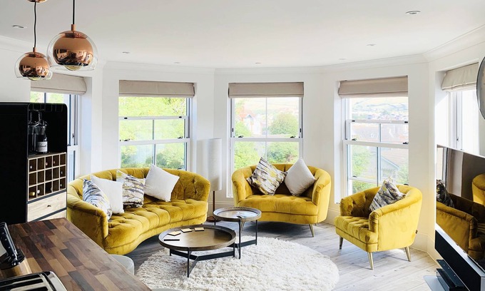 Swanage Apartment | Luxury apartment with balcony, views across Purbeck hills and sea