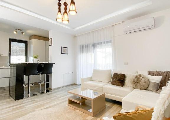 Timisoara Apartment | Luxury Apartment with Private Parking
