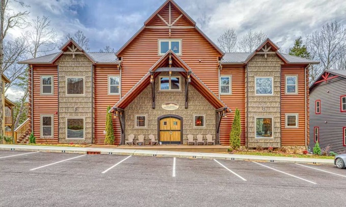 Gatlinburg Cabin | Luxury Cabin Sleeps 94! Walk to Downtown Gatlinburg - 2 Hot Tubs & Pool Access