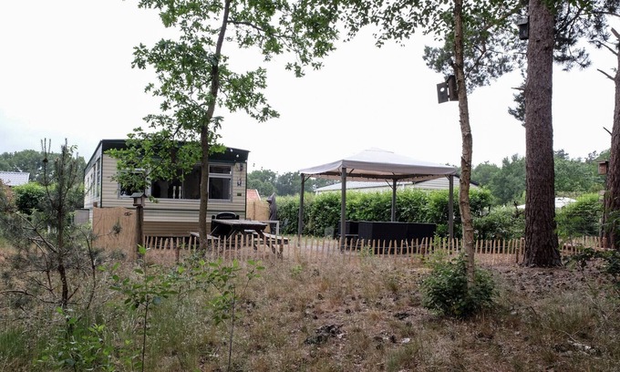 Municipality of Ommen Ski Chalet | Luxury chalet in Beerze on a small-scale campsite