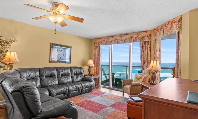 Crescent Beach Condo | Luxury condo, across the street from the beach + Free Attraction Tickets!