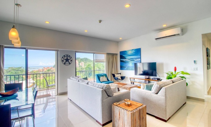Barrio Santa Lucia Apartment | Luxury condo with balcony, ocean & jungle views - open layout