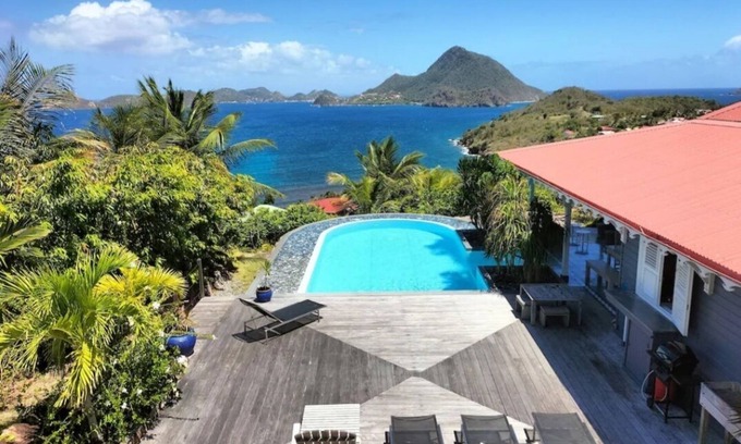 Grand Anse Villa | Luxury Creole house, panoramic view of the Baie des Saintes